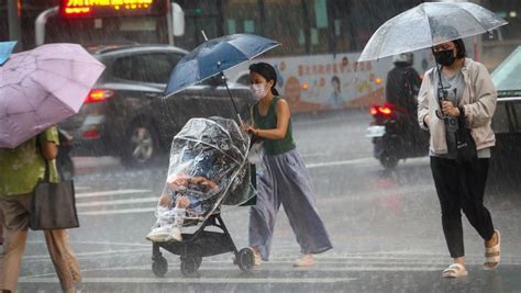 快訊／雨神午後突襲！4縣市大雨特報 大雷雨炸2縣市 生活 三立新聞網 Setncom