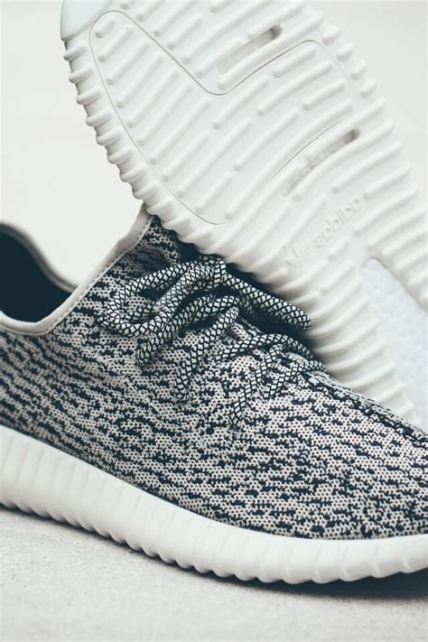 640x960 Adidas Shoes Iphone 4 Iphone 4s Hd 4k Wallpapersimages