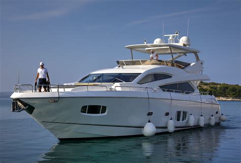 Sunseeker 80 Yacht