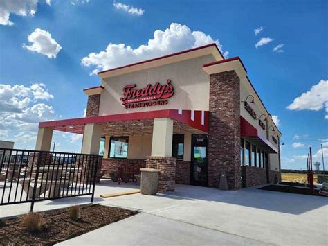 Laredo S Freddy S Frozen Custard Steakburgers Opening This Week