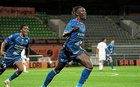 LUS Concarneau Avec Ibnou Ba Et Diawara Mais Sans Chadli Ni Wahib Pour