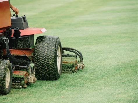 Golf Course Maintenance Equipment Guide | DTE Golf