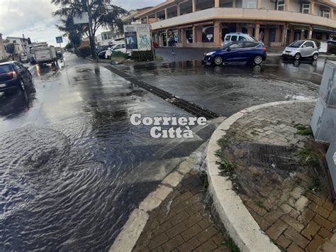 Maltempo Roma E Nel Lazio Nubifragio E Strade Allagate Sul Litorale