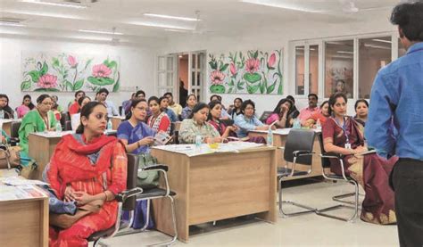 Shree Ram World School, Dwarka Hosts Teachers' Meet