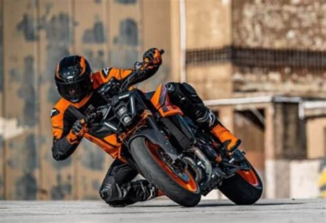 Master Motorcycle Cornering Tips 2025 Riders Ultimate Guide