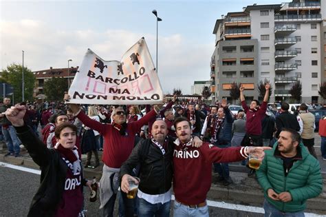 Juve Toro Il Derby Nell Attesa Dei Tifosi Allo Stadium La Repubblica