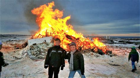 The Wildest Night Of The Year New Year S Eve Mystic Iceland