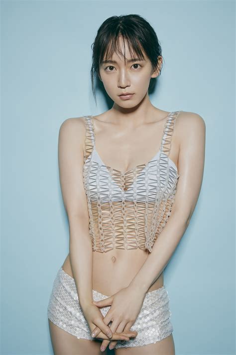 “圧巻の美しさ” 吉岡里帆の2nd写真集がいよいよ発売、ヘルシーボディの先行カットが公開 Entame Next アイドル情報総合