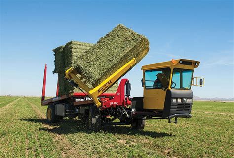 Stackcruiser® Self Propelled Bale Wagons Overview Balers ＆ Haytools