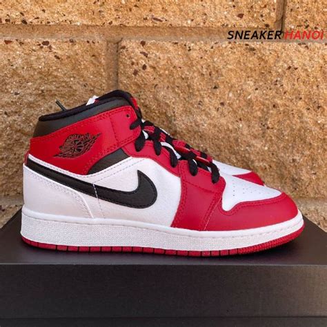 Giày Nike Air Jordan 1 Mid Chicago White Toe 554724 173 Mẫu Giày Hot Nhất 2023 Hanoi Sneaker