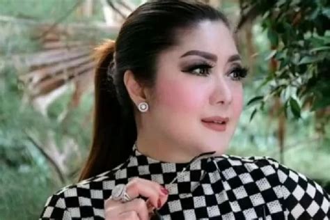 Dibanding Bandingkan Dengan Akp Rita Yuliana Ini Profil Dan Biodata