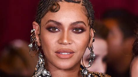 Beyoncé Débat Sur Son Apparence à La Première De Son Documentaire