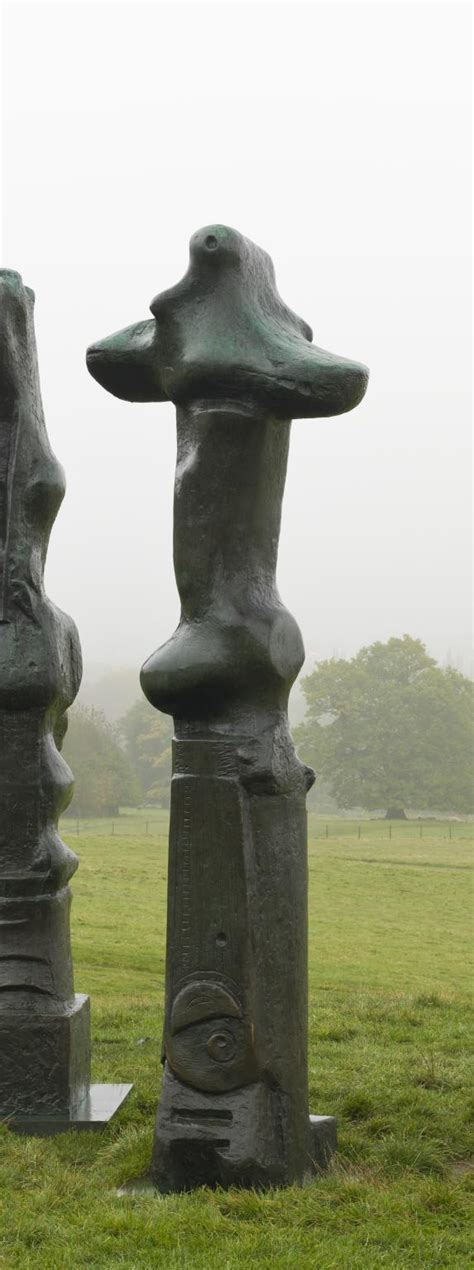 Henry Moore Om Ch Upright Motive No Glenkiln Cross Cast