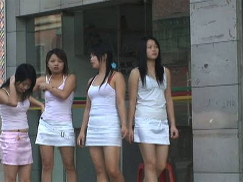 Crece La Prostitución En China