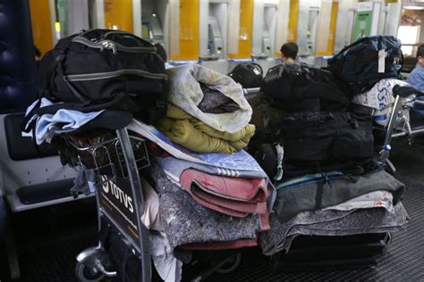 Afeg Os Continuam No Aeroporto De Guarulhos Espera De Acolhimento