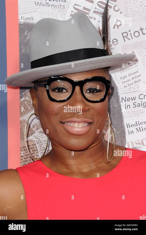 Aisha Hinds Attends The La Premiere Of All The Way Held At Paramount