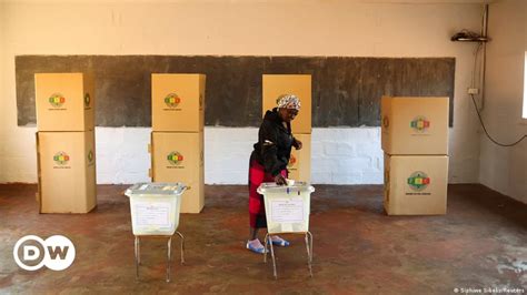 Zimbabwe Votes In Presidential Parliamentary Elections Dw 08242023