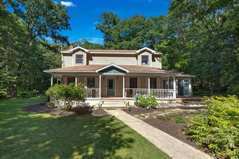 2075 Division Rd East Greenwich RI 02818 MLS 1362723 Trulia