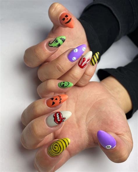 100 Easy Halloween Nails Art Ideas For Your Inspirations Pinmomstuff