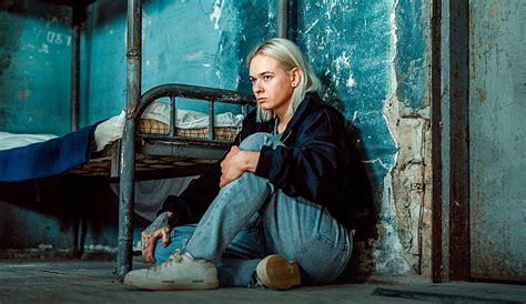 Сериал Трудная смотреть онлайн все серии подряд в хорошем HD качестве ...