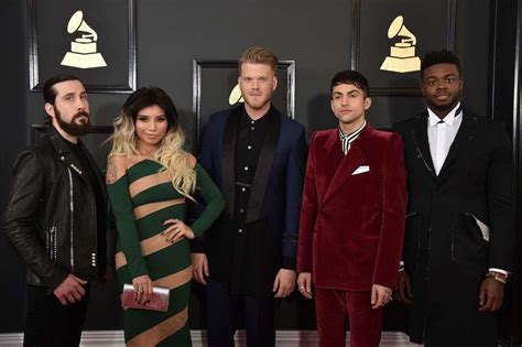 Best Country Duo Group Performance Pentatonix For Jolene Feat Dolly Parton ﴾award Announced