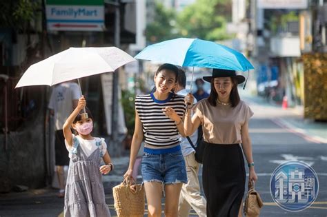 全台炎熱！出門防午後雷陣雨 吳德榮：輕颱「杜蘇芮」侵台機率增加 鏡週刊 Mirror Media