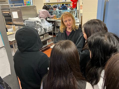 Tolt Middle School Eld Students Learn About Food Services In Riverview
