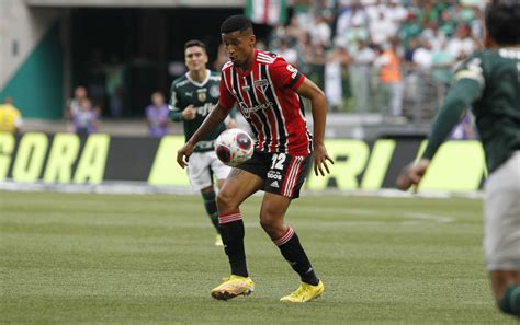 Ex Fluminense Marcos Paulo Se Envolve Em Polêmica No São Paulo