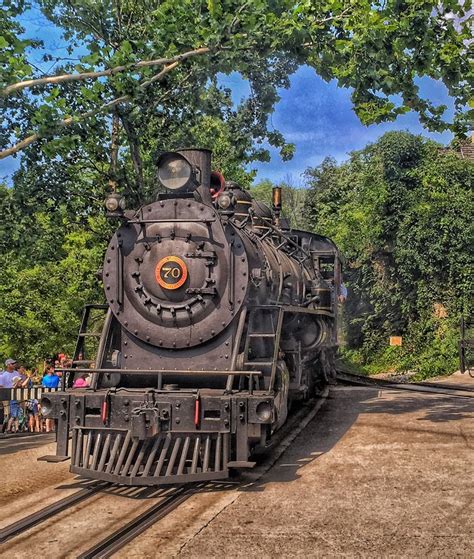 Theme Park Steam Trains - TrainChasers.com