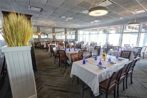 Rooney’s Oceanfront Restaurant – Virtual Restaurant Concierge