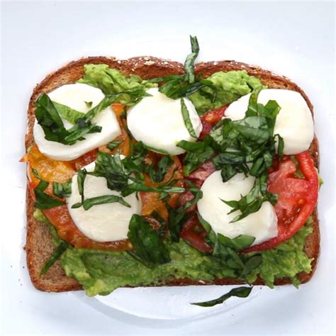 Caprese Avocado Toast Recipe by Maklano