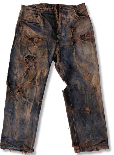 Рваная одежда - 82 фото