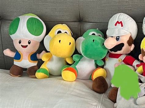 Super Mario Bros plushie, Hobbies & Toys, Toys & Games on Carousell