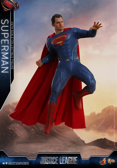 Justice League Superman Hot Toy Debuts