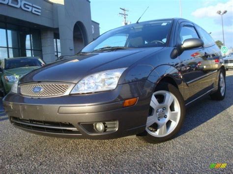 2005 Liquid Grey Metallic Ford Focus ZX3 SE Coupe 37699139 GTCarLot