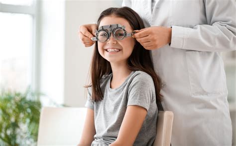 Oftalmólogo infantil en Málaga Instituto Ocular Marcos