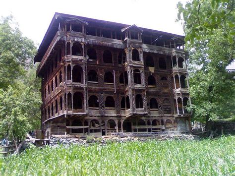 Traditional Kashmiri House In Leepa Valley Pakistan Pictures Palace