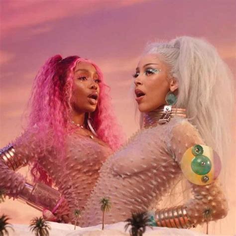 Kiss Me More Doja Cat Feat SZA Https Wavwax Kiss Me More