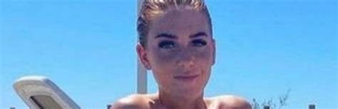 Gogglebox S Abbie Lynn Wows In Bikini As She Poses With Rarely Seen