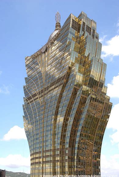 Glittering Gold Pvd Stainless Steel Lighting For The Grand Lisboa