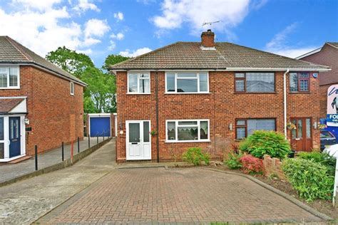 Tunbury Avenue Walderslade Chatham Kent 3 Bed Semi Detached House