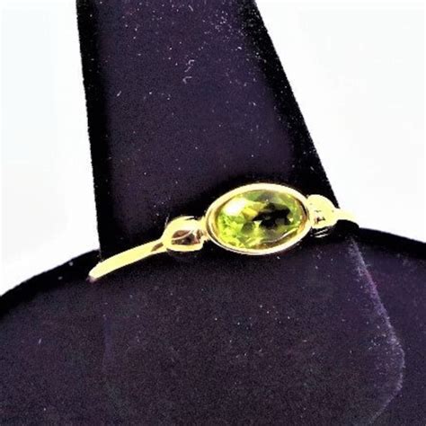 Oval Peridot Ring - Etsy