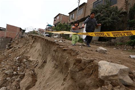 Sismo En Mala Caus Derrumbes Y Afect Varias Viviendas En Distritos De