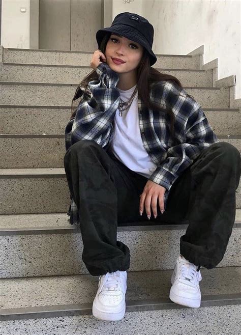 Pin By Nohomo On Fit Inspo Tomboy Fashion Streetwear Fashion Tomboy