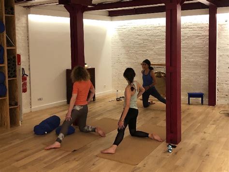 Studio Yoga At Aûm Paris