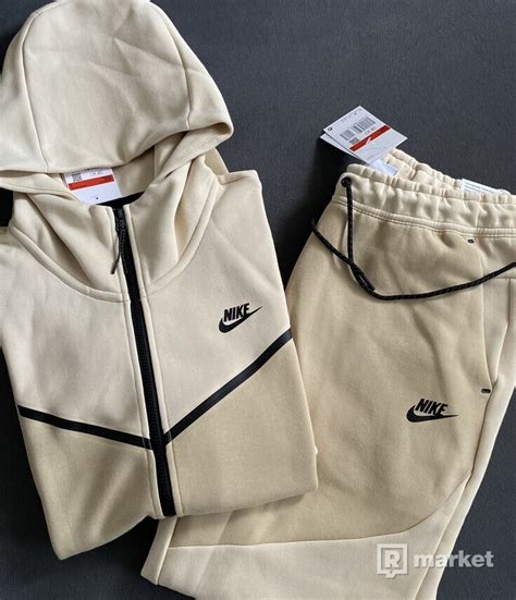 Nike Tech Fleece “beige And Cream” Refresher Market