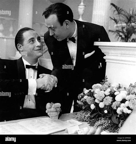 Sid caesar 1957 hi-res stock photography and images - Alamy