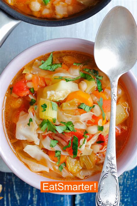 Kohlsuppe mit Lauch und weißen Bohnen Rezept Kohlsuppe Kohlsuppe