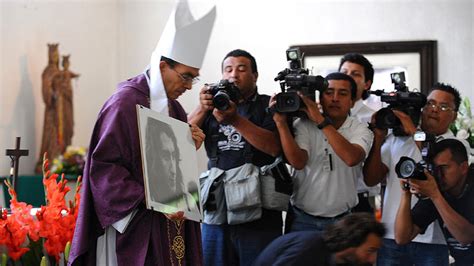 Imágenes para recordar la labor del cardenal Gregorio Rosa Chávez como