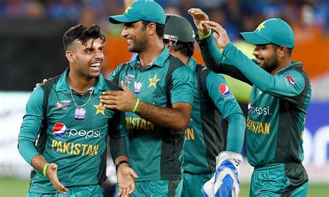 In Pictures Highlights From The Lacklustre Pak Vs India Asia Cup Match